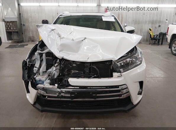5TDDZRFH4JS496329 2018 TOYOTA LIMITED White Սալոնի հետևի տեսք