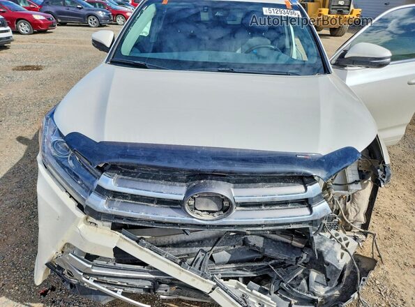 5TDDZRFH5HS367722 2017 TOYOTA HIGHLANDER White Вид задньої частини салону