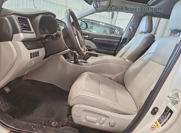 5TDDZRFH5KS719401 2019 TOYOTA HIGHLANDER White 