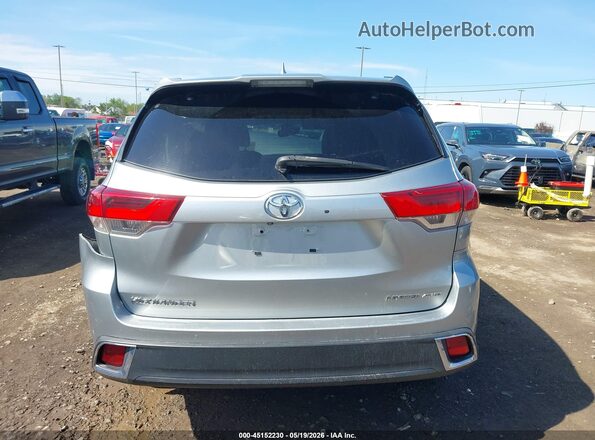 5TDDZRFH7KS968671 2019 TOYOTA HIGHLANDER Silver 