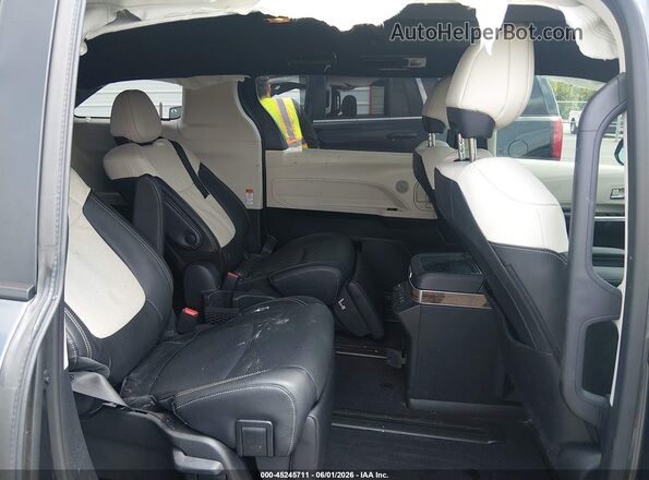 5TDERKEC5SS239313 2025 TOYOTA SIENNA Черный Вид наклейки с VIN-кодом