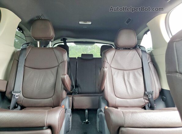 5TDESKFC1PS081448 2023 TOYOTA SIENNA Purple უკანა სავარძლების ხედი