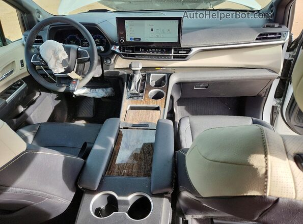 5TDESKFC6SS197379 2025 TOYOTA SIENNA White Вид панелі приладів