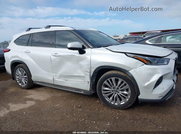 5TDFARAH2PS020399 2023 TOYOTA HIGHLANDER White Панорамний вид салону 360°