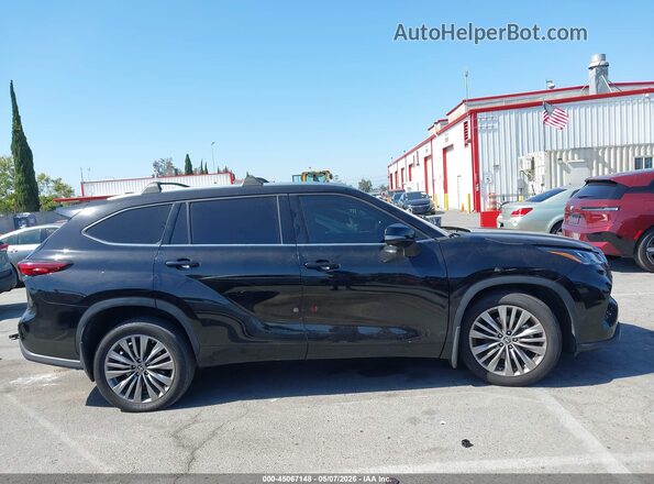 5TDFZRAHXNS142370 2022 TOYOTA HIGHLANDER Black Rear interior view