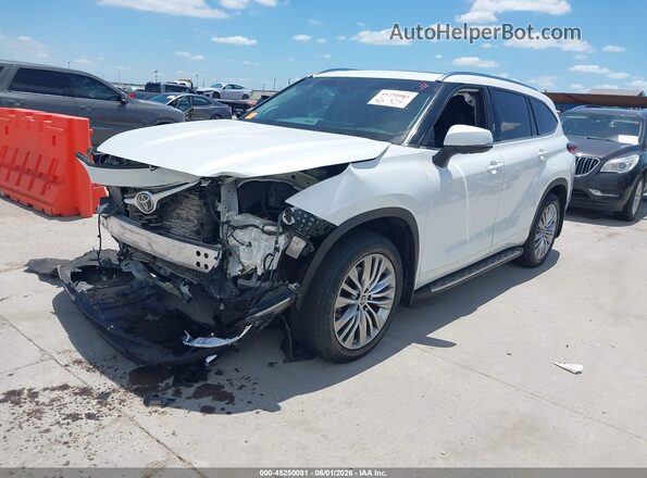 5TDFZRBH1NS230710 2022 TOYOTA HIGHLANDER White Przód lewy