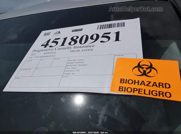5TDFZRBH8MS149542 2021 TOYOTA HIGHLANDER Silver Front interior view
