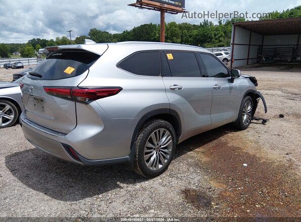 5TDFZRBH8MS149542 2021 TOYOTA HIGHLANDER Silver Rear right