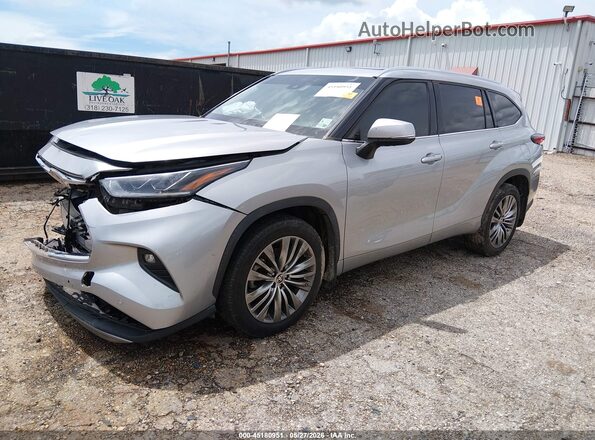 5TDFZRBH8MS149542 2021 TOYOTA HIGHLANDER Silver Front left