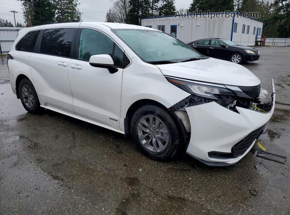 5TDGRKEC9MS013576 2021 TOYOTA SIENNA White Front right