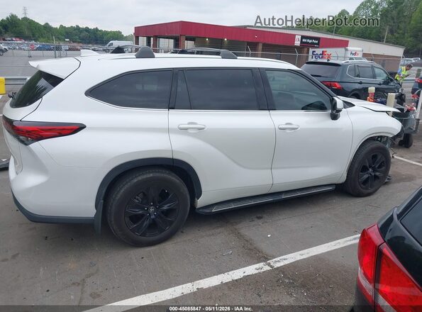 5TDGZRAH2MS079462 2021 TOYOTA LE White Widok wnętrza 360 stopni