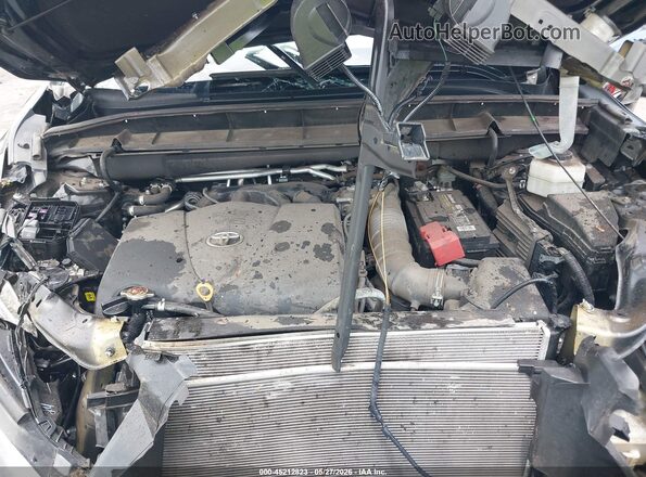 5TDGZRAH3NS112910 2022 TOYOTA HIGHLANDER Black Вид ззаду