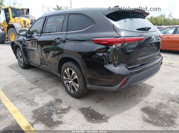 5TDGZRAH4MS048892 2021 TOYOTA LE Black 