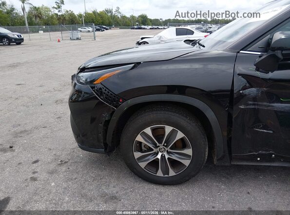 5TDGZRAH4MS048892 2021 TOYOTA LE Black 