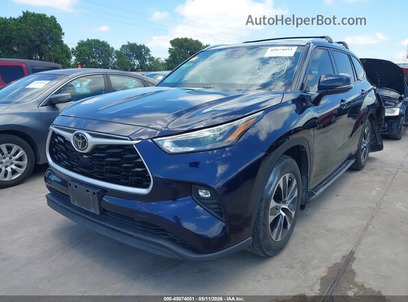 5TDGZRAH6MS033598 2021 TOYOTA LE Blue Передня ліва чверть