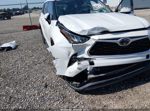 5TDGZRAH9LS017782 2020 TOYOTA HIGHLANDER White Front view