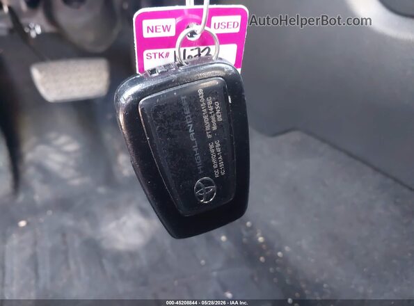 5TDGZRBH2MS139318 2021 TOYOTA HIGHLANDER Черный Вид панели приборов