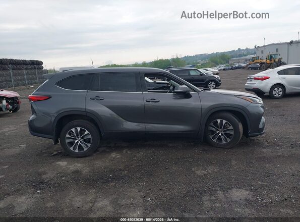 5TDGZRBH3NS184804 2022 TOYOTA HIGHLANDER Gray 