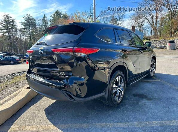 5TDGZRBH3NS229269 2022 TOYOTA LE Black 