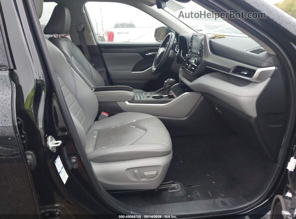 5TDGZRBH3NS596754 2022 TOYOTA HIGHLANDER Black Widok wnętrza z przodu