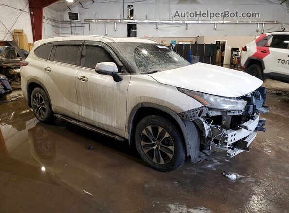 5TDGZRBH4LS504497 2020 TOYOTA LE White Delantero derecho