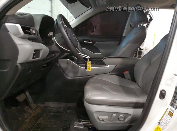 5TDGZRBH4LS504497 2020 TOYOTA LE White Vista interior delantera