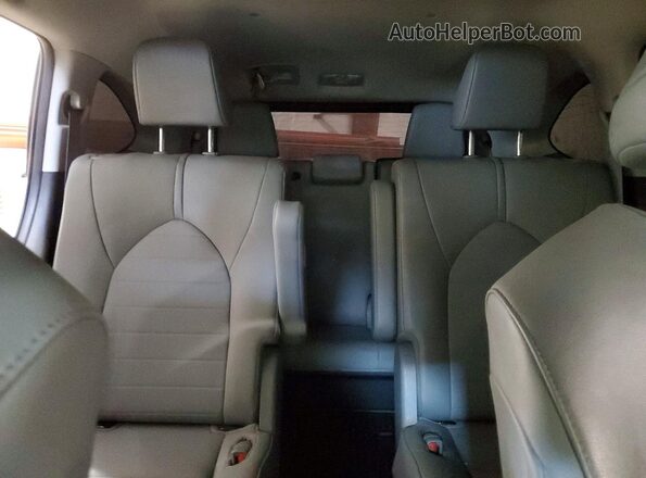 5TDGZRBH4LS504497 2020 TOYOTA LE White Vista de los asientos traseros
