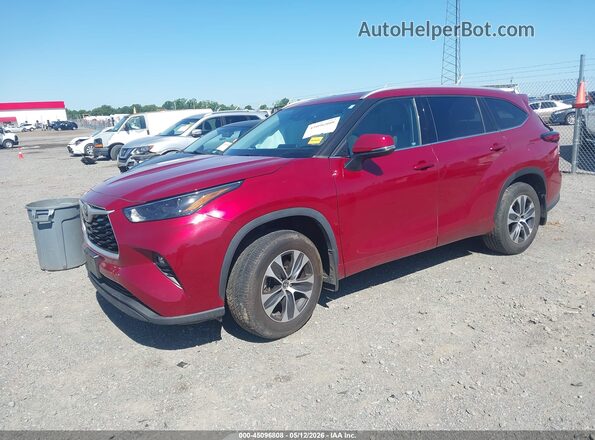 5TDGZRBH5NS209086 2022 TOYOTA LE Red წინა მარცხენა ხედი სამი მეოთხედიდან