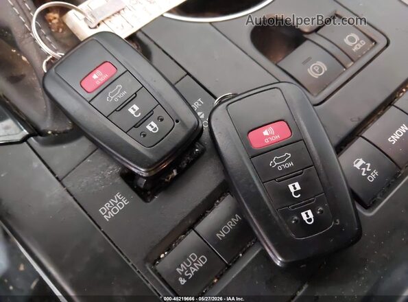 5TDHZRBH8NS221012 2022 TOYOTA HIGHLANDER Бордовый Вид панели приборов