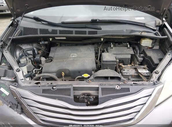 5TDJK3DC6GS135754 2016 TOYOTA SIENNA Gray Widok z tyłu