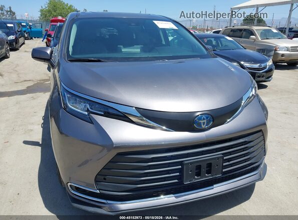 5TDJRKEC1MS005543 2021 TOYOTA SIENNA Серый Вид спереди