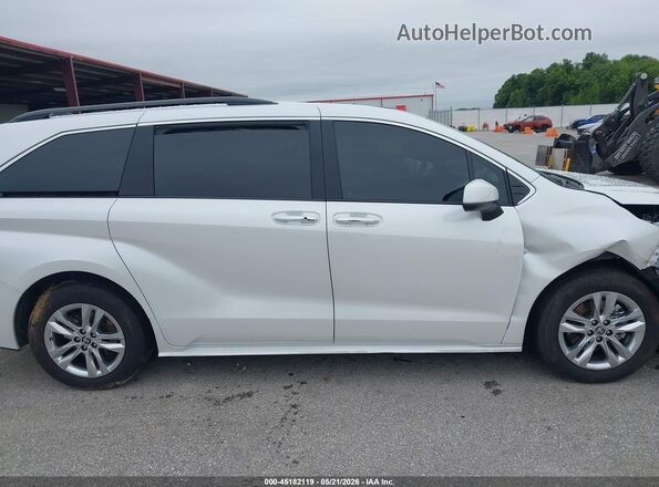 5TDJSKFC2SS160103 2025 TOYOTA SIENNA White Widok wnętrza z tyłu