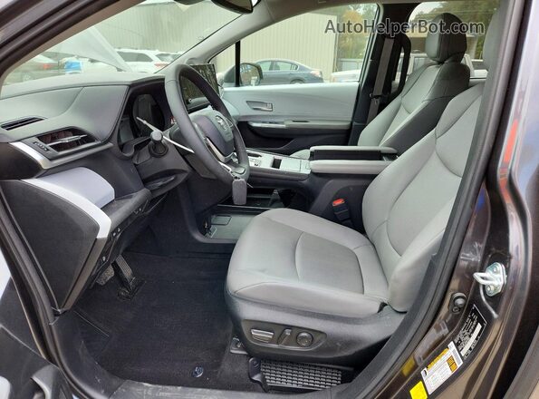 5TDJSKFC2SS215360 2025 TOYOTA LE Gray Vista interior delantera