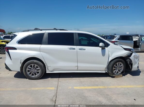 5TDJSKFC8SS156038 2025 TOYOTA SIENNA Белый Вид задней части салона