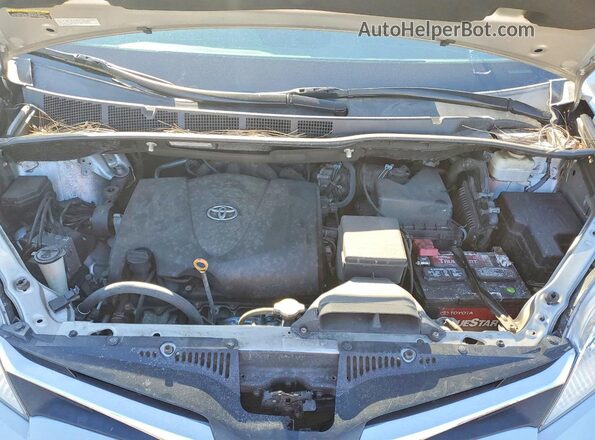 5TDJZ3DC2LS251362 2020 TOYOTA SIENNA Silver Widok komory silnika