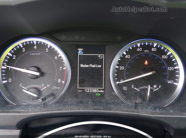 5TDJZRFH0HS379392 2017 TOYOTA HIGHLANDER Burgundy Vista de los asientos traseros