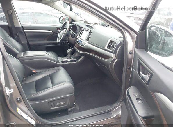 5TDJZRFH0HS518534 2017 TOYOTA HIGHLANDER Brown 