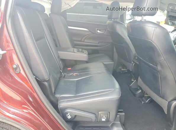 5TDJZRFH0KS708440 2019 TOYOTA HIGHLANDER Бордовый Вид задней части салона