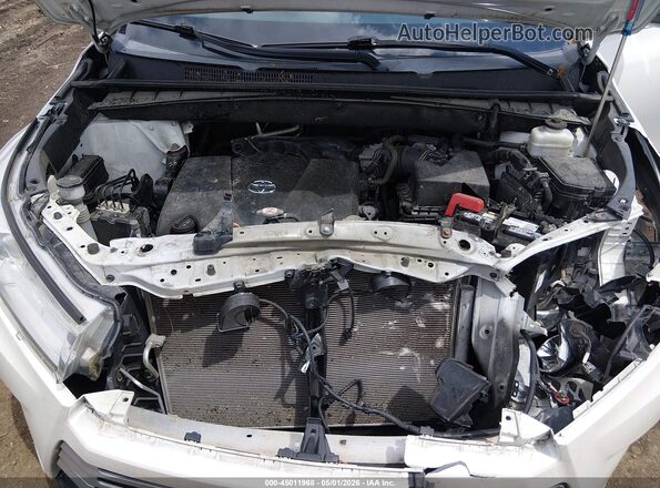 5TDJZRFH0KS993348 2019 TOYOTA LE White 