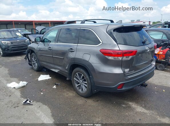 5TDJZRFH2JS866020 2018 TOYOTA HIGHLANDER Бежевый Задняя левая четверть