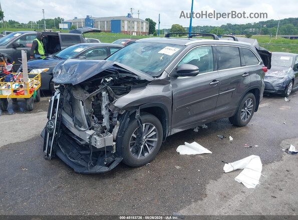 5TDJZRFH2JS866020 2018 TOYOTA HIGHLANDER Бежевый Передняя левая четверть