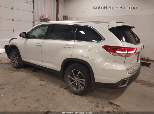 5TDJZRFH2KS574059 2019 TOYOTA LE White Rear left