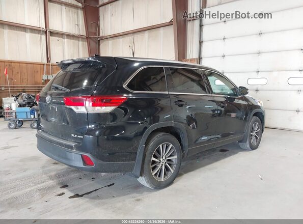 5TDJZRFH4JS829048 2018 TOYOTA HIGHLANDER Black 