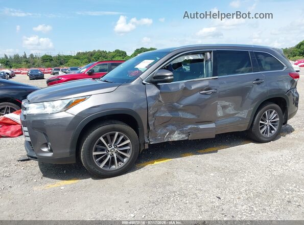 5TDJZRFH6JS806435 2018 TOYOTA LE Gray Widok z przodu