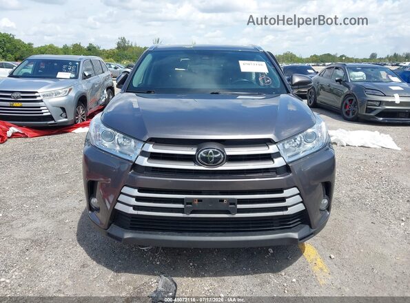 5TDJZRFH6JS806435 2018 TOYOTA LE Gray Widok zestawu wskaźników