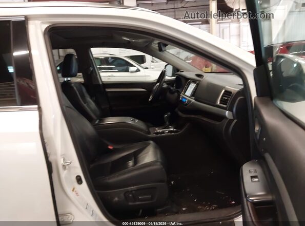 5TDJZRFH6JS846742 2018 TOYOTA HIGHLANDER White წინა სალონის ხედი