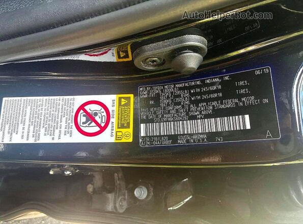 5TDJZRFH6KS604292 2019 TOYOTA HIGHLANDER Black Widok tylnych siedzeń