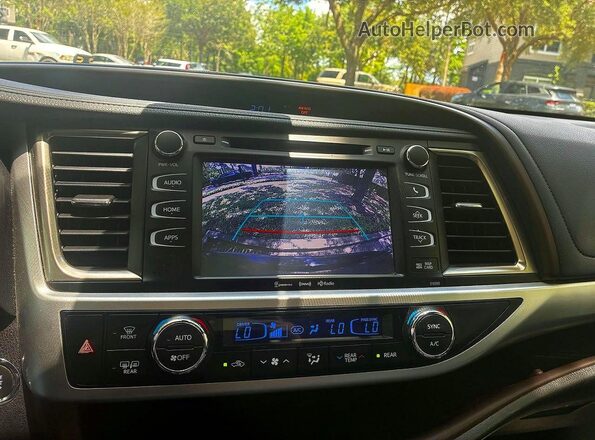 5TDJZRFH6KS604292 2019 TOYOTA HIGHLANDER Black Widok wnętrza z tyłu