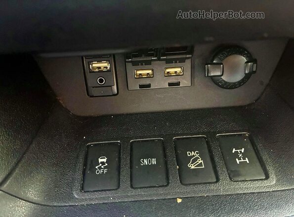 5TDJZRFH6KS604292 2019 TOYOTA HIGHLANDER Black Widok komory silnika