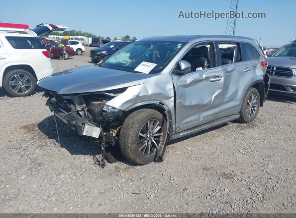 5TDJZRFH7HS407320 2017 TOYOTA LE Silver წინა მარცხენა ხედი სამი მეოთხედიდან